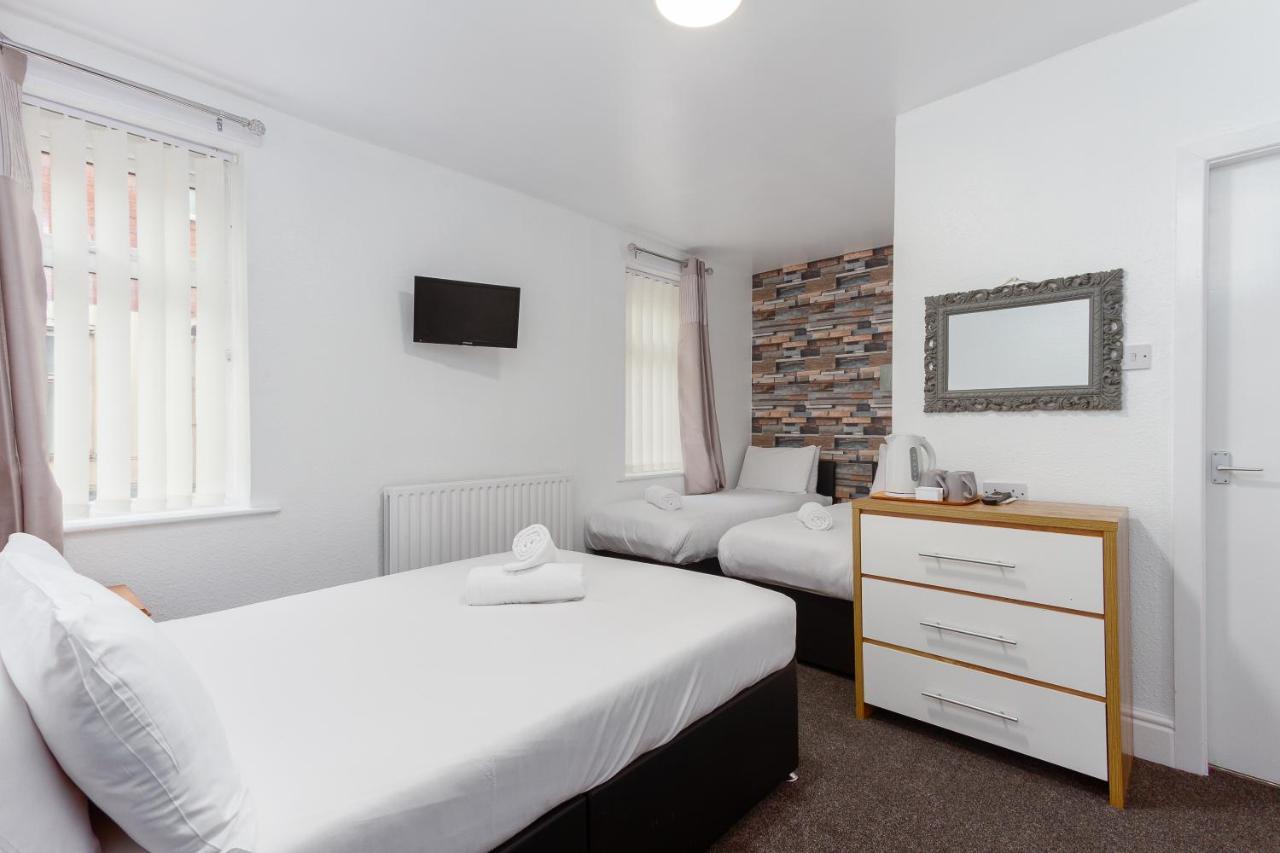 The Sandringham Court Hotel & Apartment Welcoming Large And Small Groups For 15 Years ブラックプール エクステリア 写真
