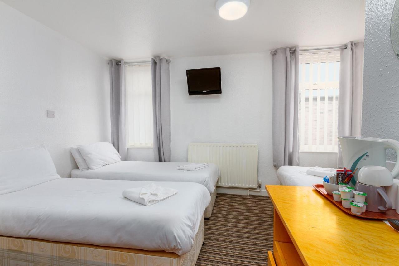 The Sandringham Court Hotel & Apartment Welcoming Large And Small Groups For 15 Years ブラックプール エクステリア 写真